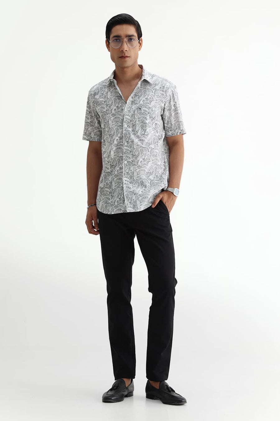 BASICS SLIM FIT SILVER WHITE COTTON POPLIN PRINTED HALFSLEEVES SHIRT
