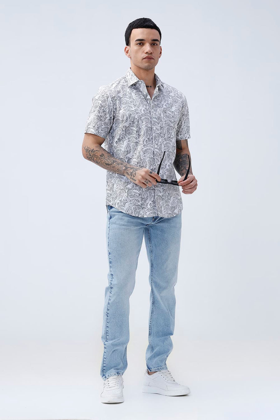 BASICS SLIM FIT SILVER WHITE COTTON POPLIN PRINTED HALFSLEEVES SHIRT