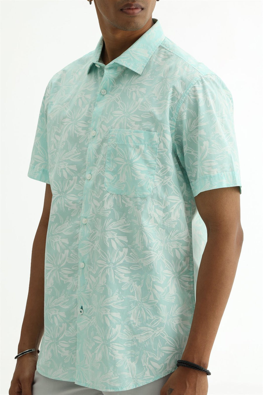 BASICS SLIM FIT MINT GREEN COTTON POPLIN PRINTED HALFSLEEVES SHIRT