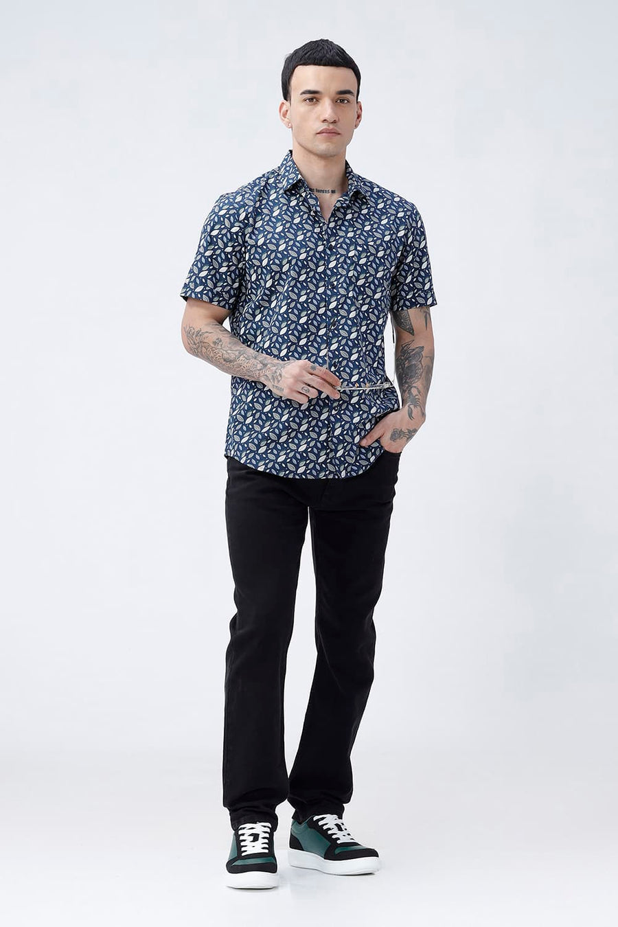 BASICS SLIM FIT MOROCCAN NAVY COTTON POPLIN PRINTED HALFSLEEVES SHIRT