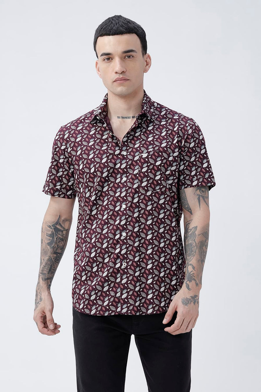 BASICS SLIM FIT BROWN PLUM COTTON POPLIN PRINTED HALFSLEEVES SHIRT