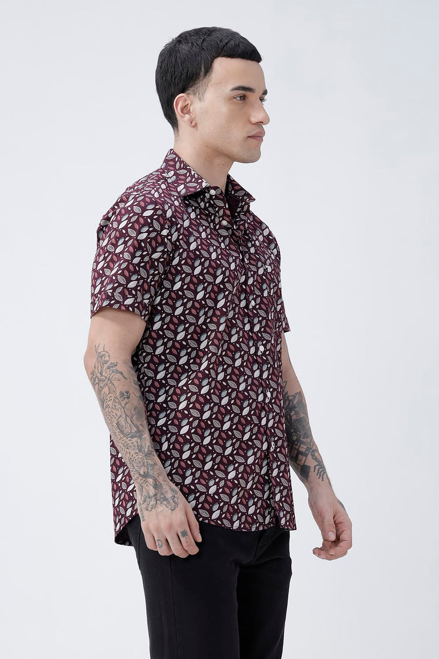 BASICS SLIM FIT BROWN PLUM COTTON POPLIN PRINTED HALFSLEEVES SHIRT