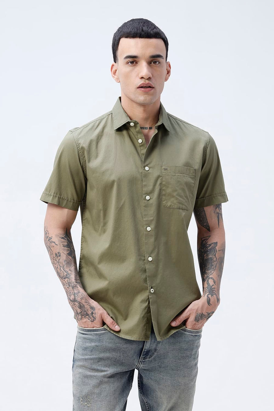 BASICS SLIM FIT LICHEN GREEN COTTON TWILL HALFSLEEVES SHIRT