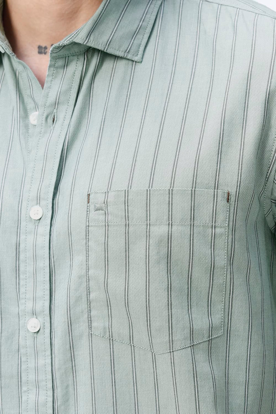BASICS SLIM FIT GREEN FROST COTTON TWILL STRIPE HALFSLEEVES SHIRT