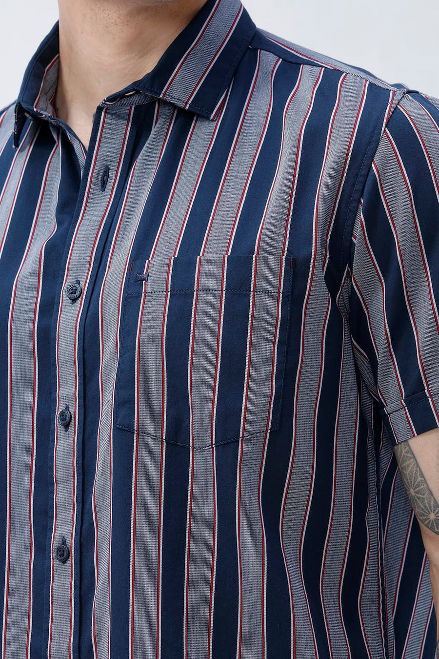 BASICS SLIM FIT PAGEANT NAVY COTTON TWILL STRIPE HALFSLEEVES SHIRT
