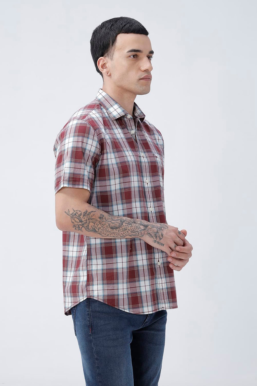 BASICS SLIM FIT TOMATO MAROON COTTON PLAIN CHECKS HALFSLEEVES SHIRT