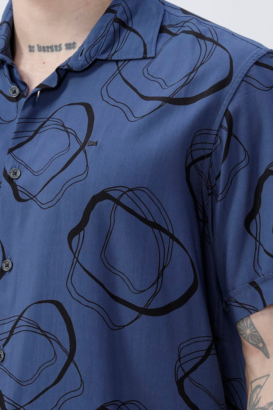 BASICS SLIM FIT TRUE NAVY COTTON VISCOSE PRINTED HALFSLEEVES SHIRT
