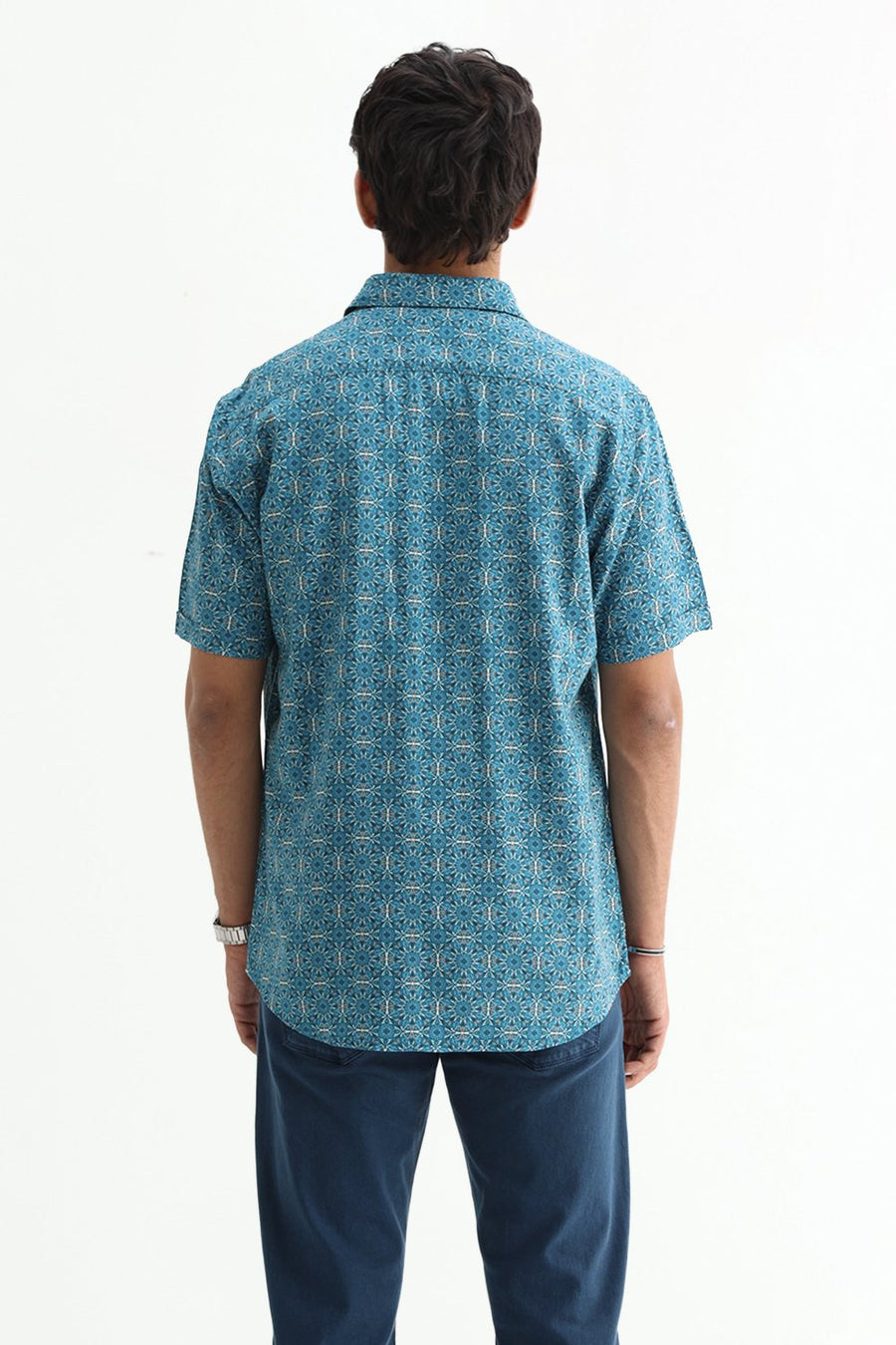 BASICS SLIM FIT  COTTON VISCOSE PRINTED HALFSLEEVES SHIRT