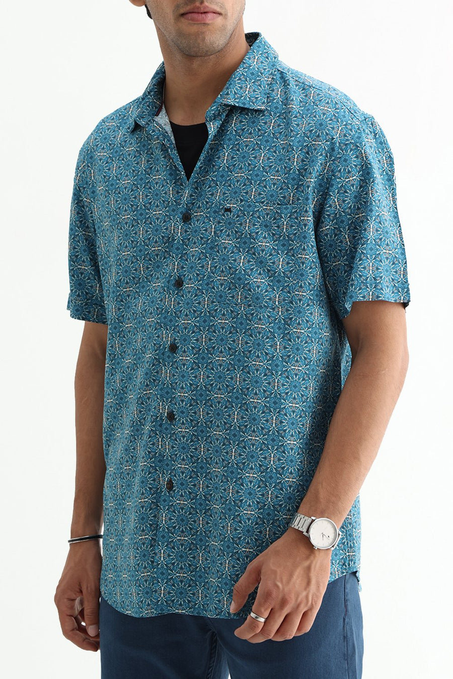 BASICS SLIM FIT  COTTON VISCOSE PRINTED HALFSLEEVES SHIRT