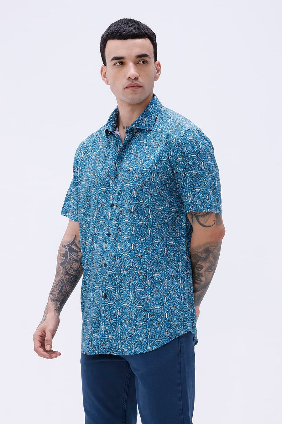 BASICS SLIM FIT  COTTON VISCOSE PRINTED HALFSLEEVES SHIRT
