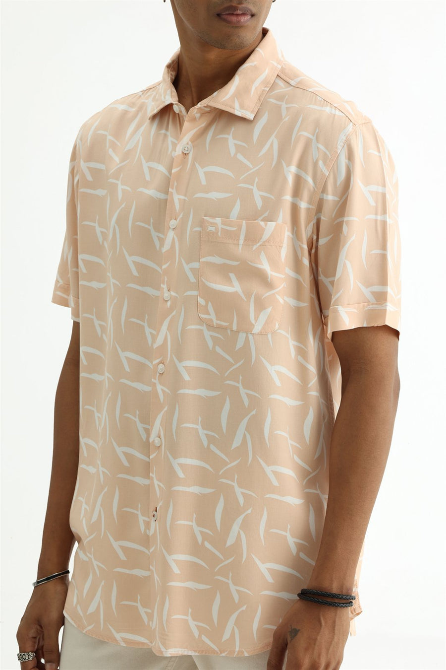 BASICS SLIM FIT PEACH QUARTZ COTTON VISCOSE PRINTED HALFSLEEVES SHIRT