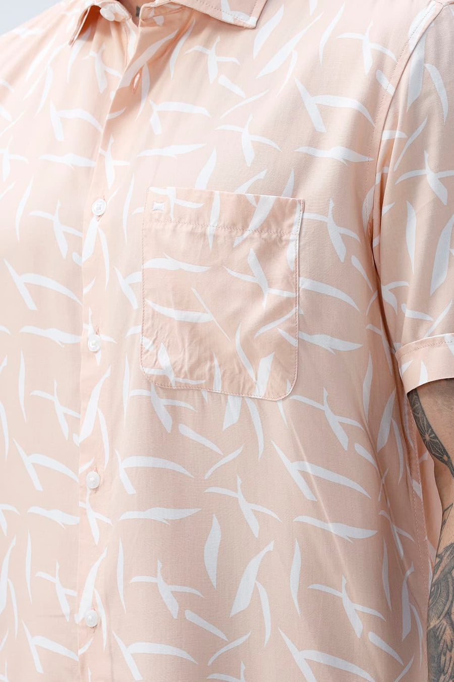 BASICS SLIM FIT PEACH QUARTZ COTTON VISCOSE PRINTED HALFSLEEVES SHIRT