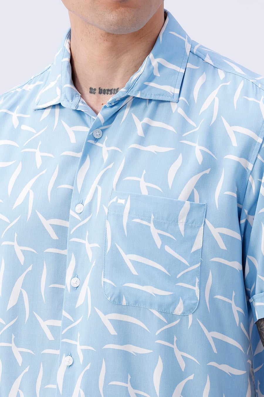 BASICS SLIM FIT SKY BLUE COTTON VISCOSE PRINTED HALFSLEEVES SHIRT