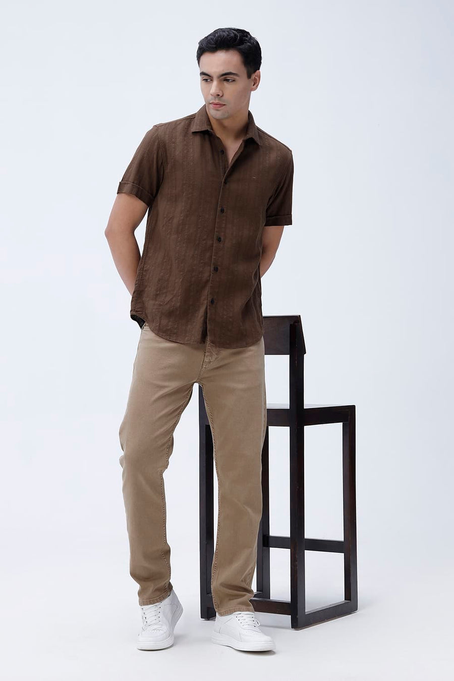 BASICS SLIM FIT KANGAROO BROWN COTTON LENO DOBBY HALFSLEEVES SHIRT