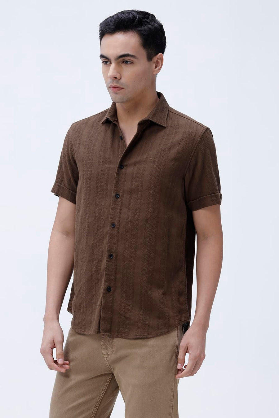 BASICS SLIM FIT KANGAROO BROWN COTTON LENO DOBBY HALFSLEEVES SHIRT