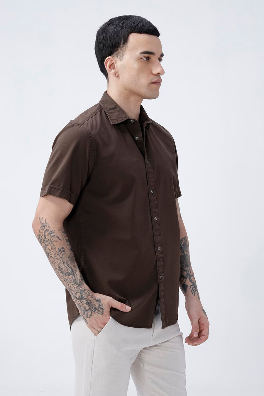 BASICS SLIM FIT MULCH BROWN COTTON TWILL HALFSLEEVES SHIRT