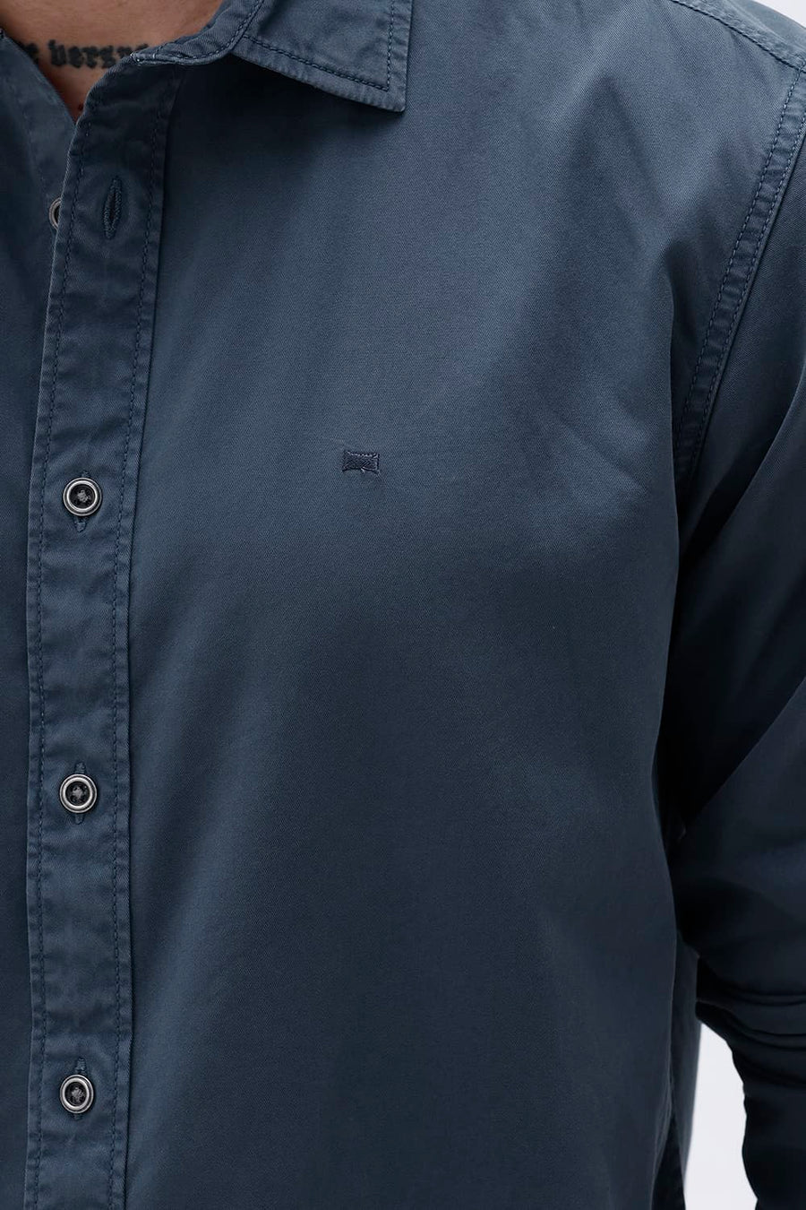 BASICS SLIM FIT WING NAVY COTTON TWILL SHIRT