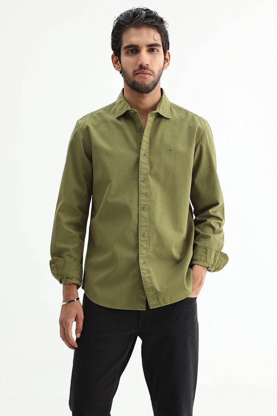BASICS SLIM FIT PESTO GREEN COTTON TWILL SHIRT