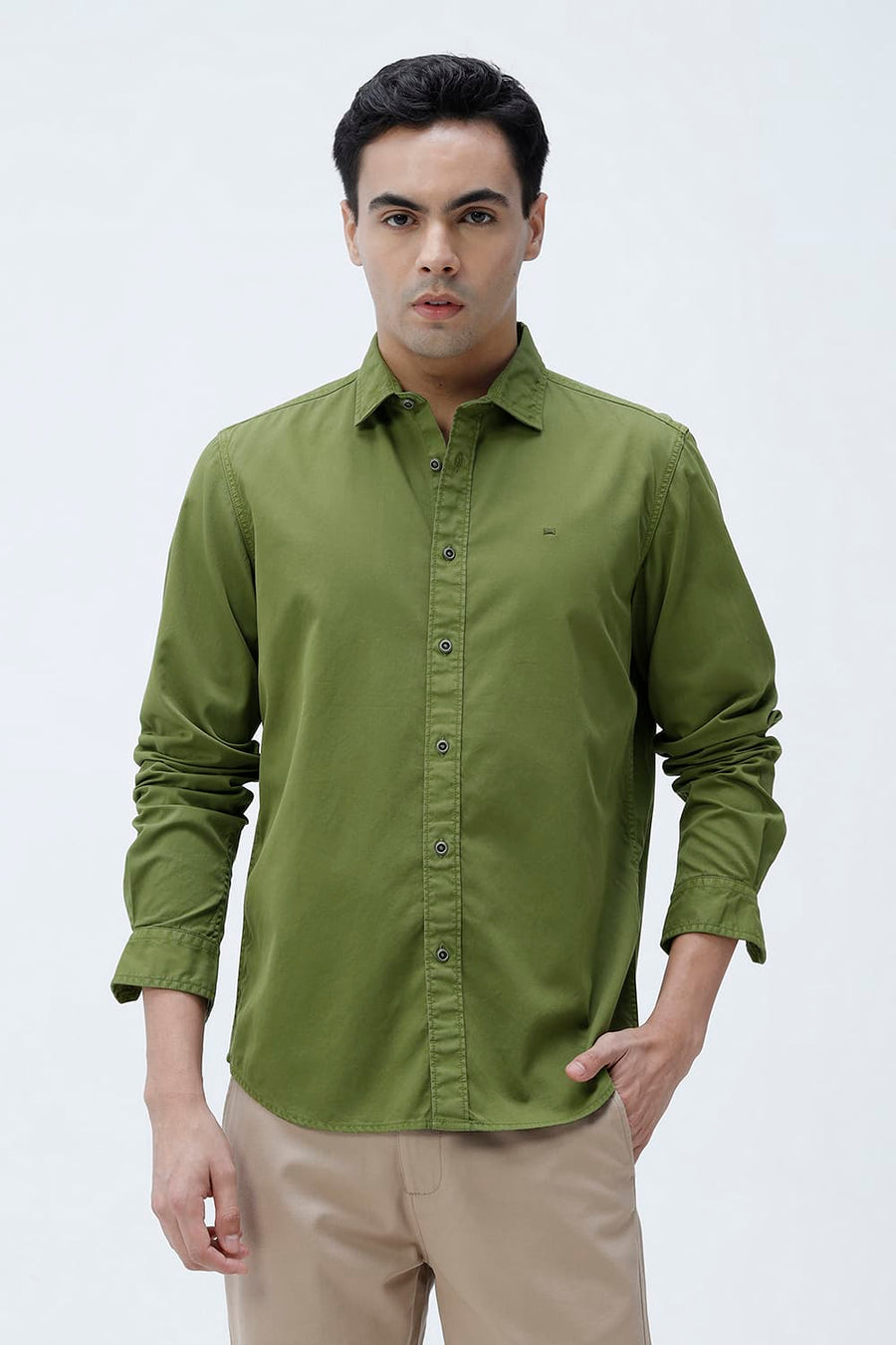 BASICS SLIM FIT PESTO GREEN COTTON TWILL SHIRT