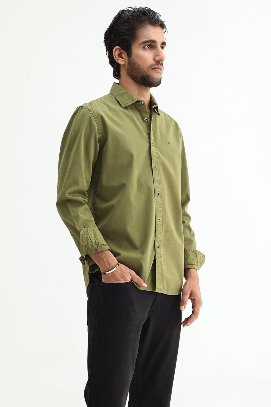 BASICS SLIM FIT PESTO GREEN COTTON TWILL SHIRT