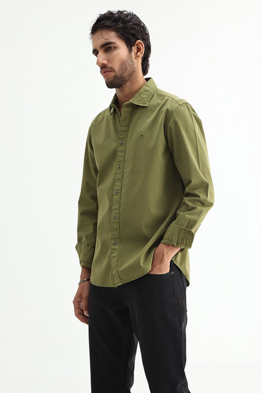 BASICS SLIM FIT PESTO GREEN COTTON TWILL SHIRT