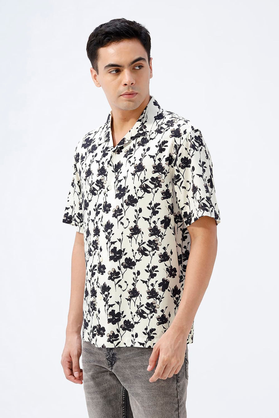 BASICS RELAXED FIT BRILLIANT WHITE COTTON VISCOSE DIGITAL PRINTED HALFSLEEVES SHIRT