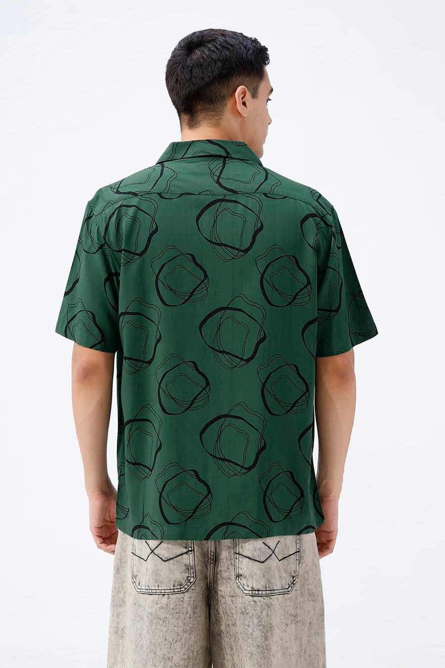 BASICS RELAXED FIT GREEN COTTON VISCOSE PRINTED HALFSLEEVES SHIRT