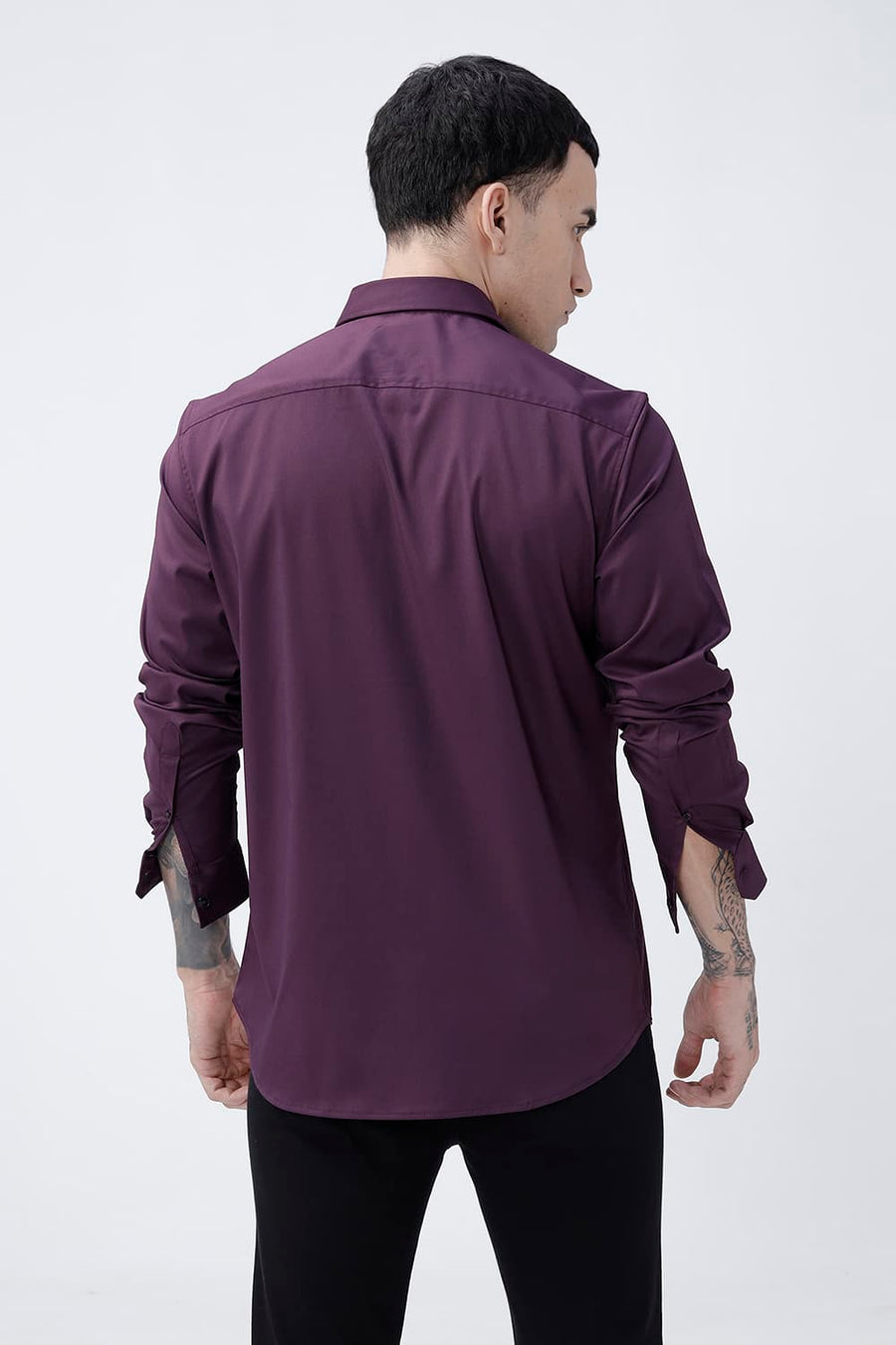 BASICS SLIM FIT POTENT WINE POLYESTER STRETCH SHIRT