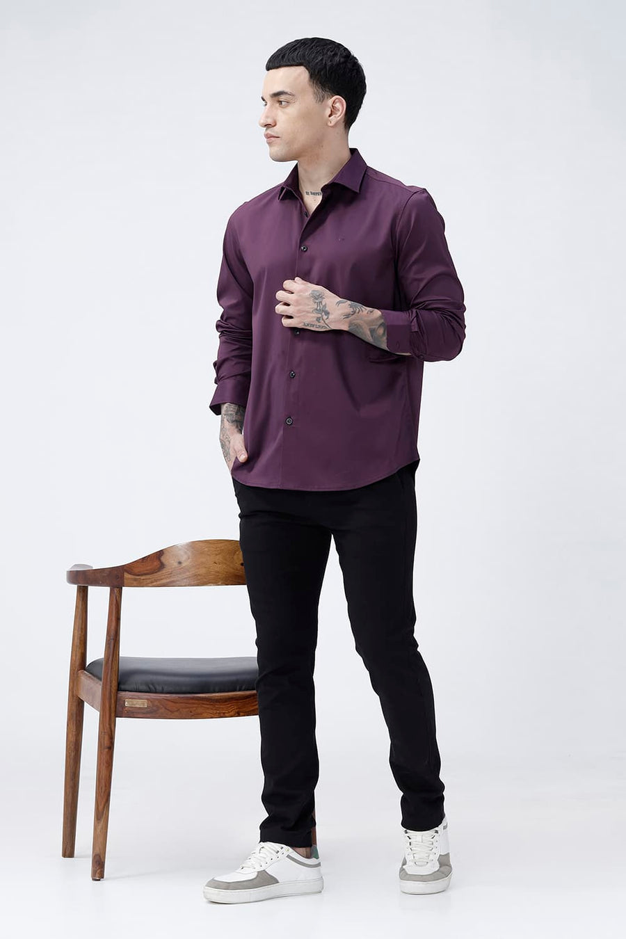 BASICS SLIM FIT POTENT WINE POLYESTER STRETCH SHIRT