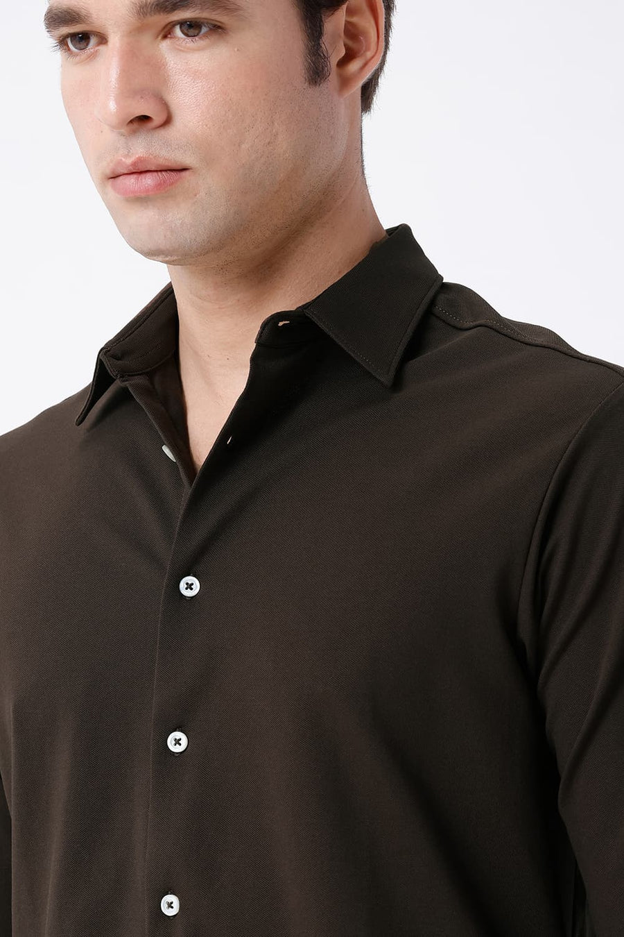 BASICS SLIM FIT BROWN COTTON POLYESTER STRETCH KNIT SHIRT