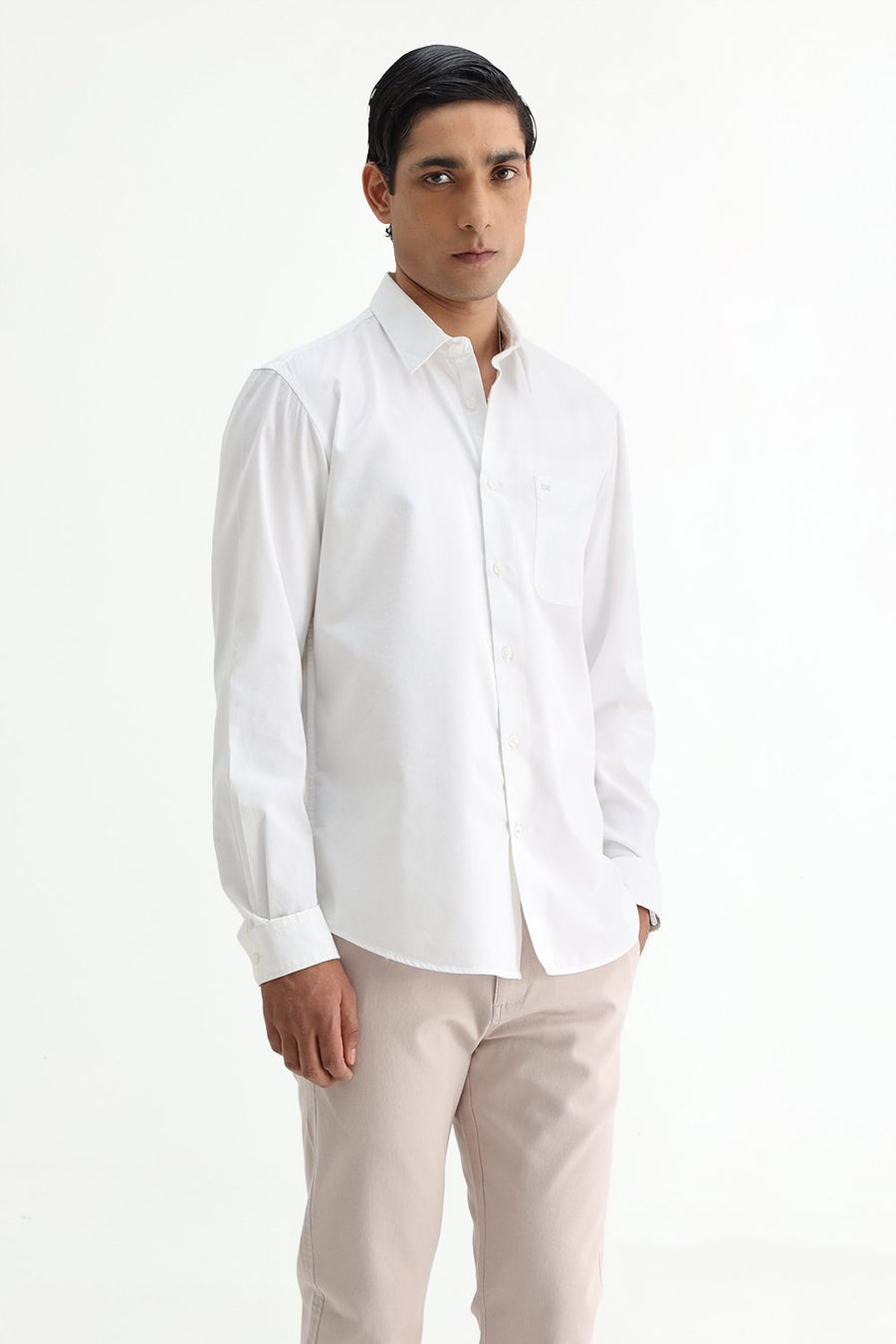 BASICS SLIM FIT LUCENT WHITE COTTON POLYESTER CAVALRY TWILL SHIRT
