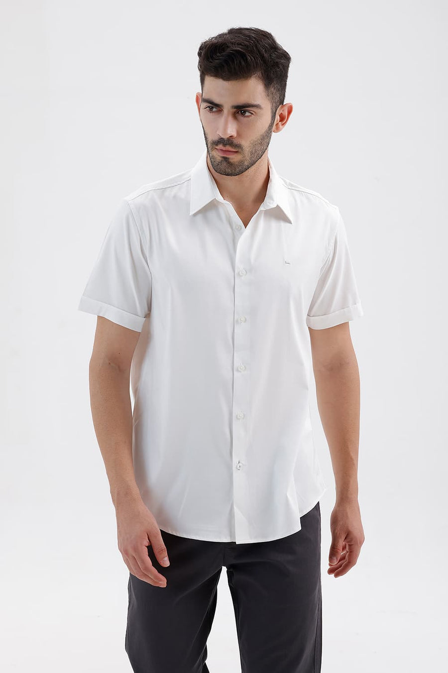 BASICS SLIM FIT BRILLIANT WHITE POLYESTER STRETCH TWILL HALFSLEEVES SHIRT
