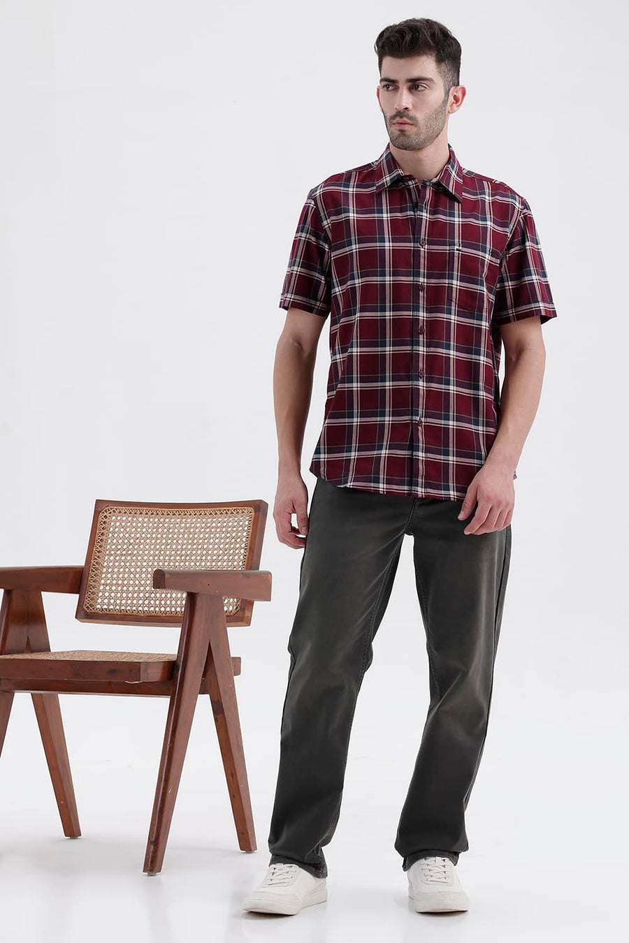 BASICS SLIM FIT POMEGRANATE RED COTTON TWILL CHECKS HALFSLEEVES SHIRT