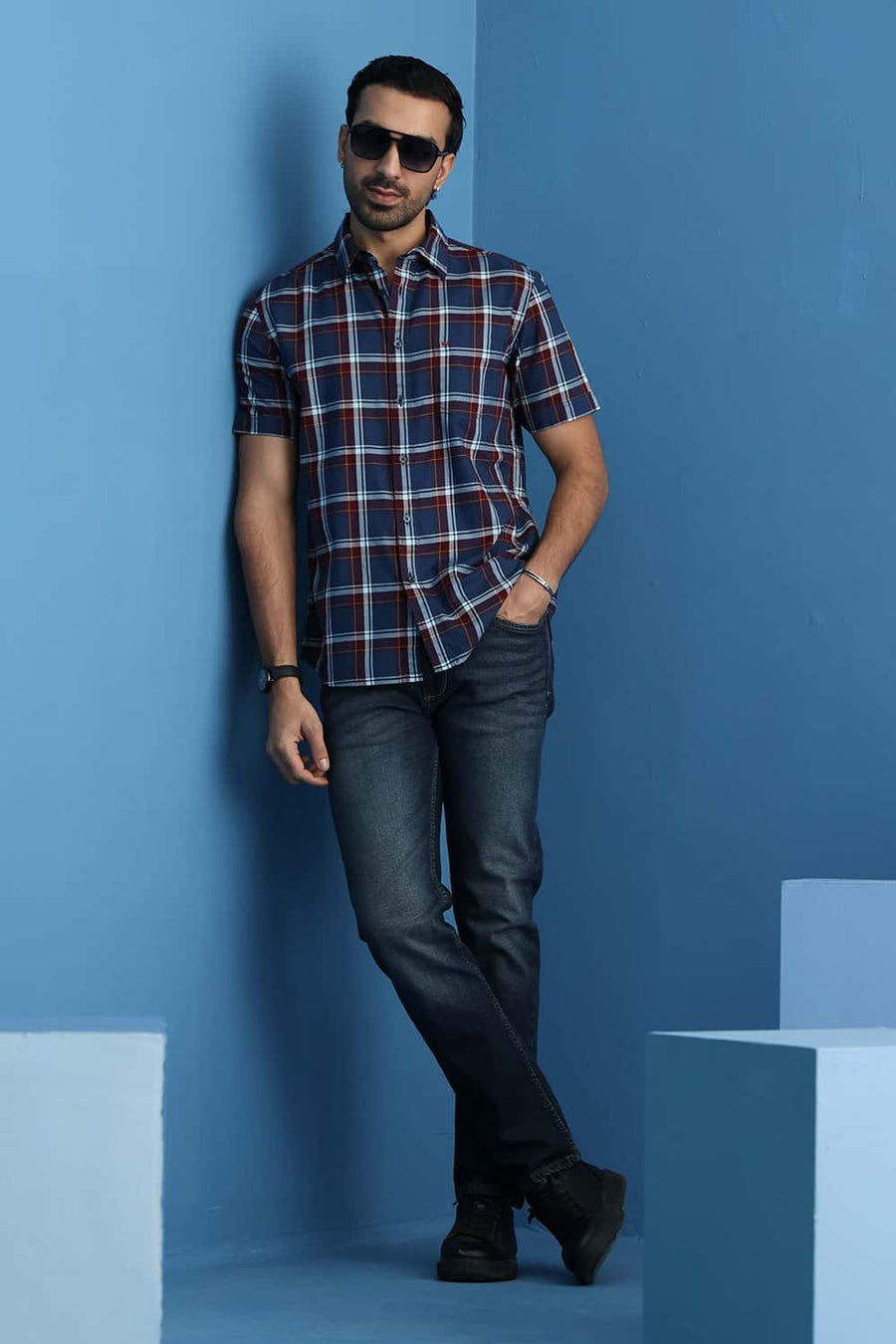 Basics Slim Fit Poseidon Blue Cotton Twill Checks Halfsleeves Shirt