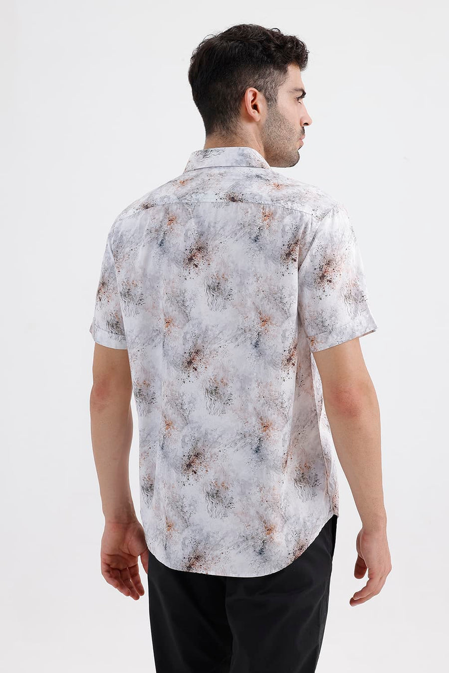 BASICS SLIM FIT CLOUD WHITE COTTON DIGITAL PRINTED HALFSLEEVES SHIRT