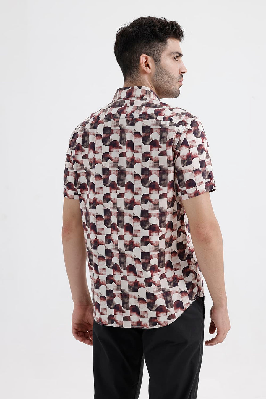 BASICS SLIM FIT MAROON PARCHMENT COTTON DIGITAL PRINTED HALFSLEEVES SHIRT