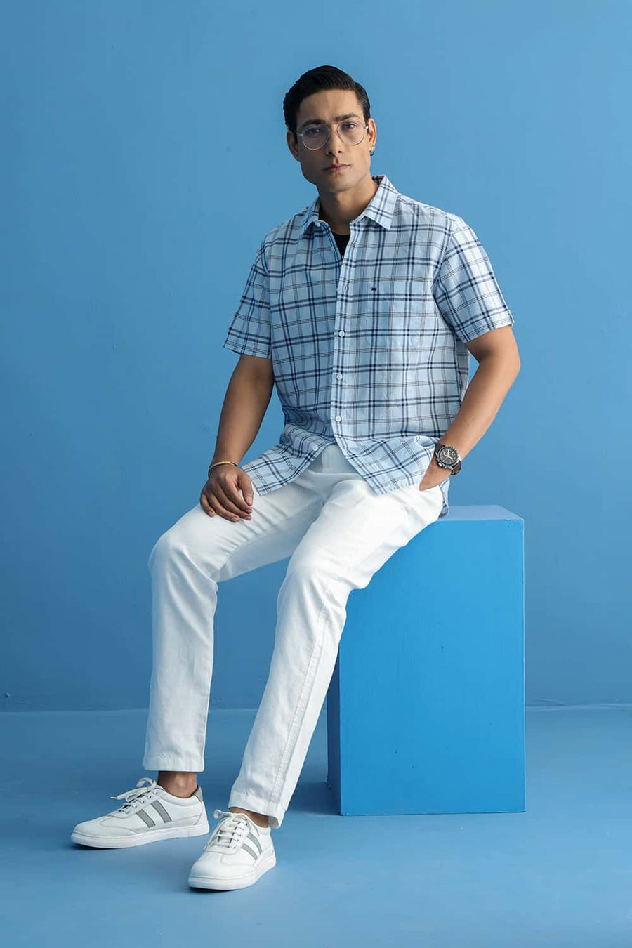 Basics Slim Fit Baby Blue Cotton Linen Checks Halfsleeves Shirt