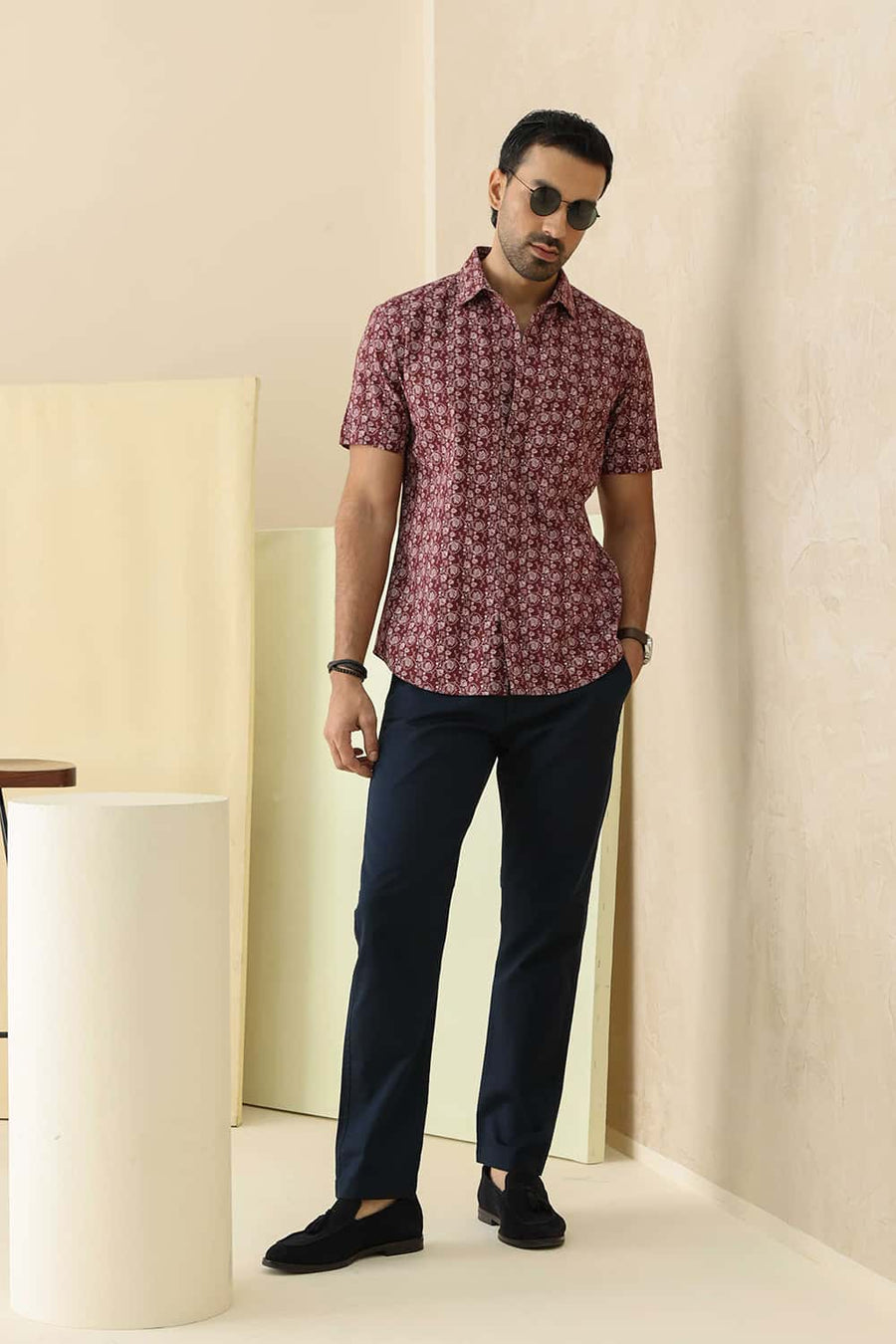 Basics Slim Fit Maroon Red Cotton Linen Printed Halfsleeves Shirt