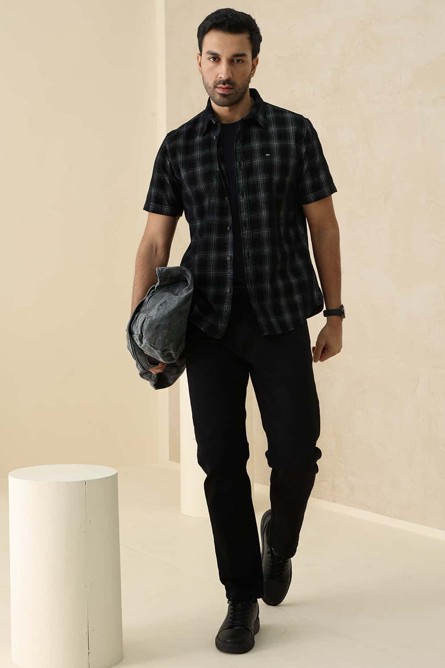 Basics Slim Fit Black Charcoal Cotton Corduroy Checks Halfsleeves Shirt