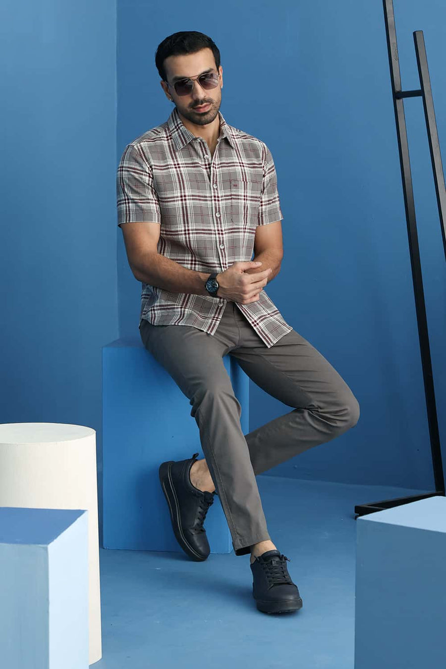 Basics Slim Fit Steeple Grey Cotton Hopsack Checks Halfsleeves Shirt