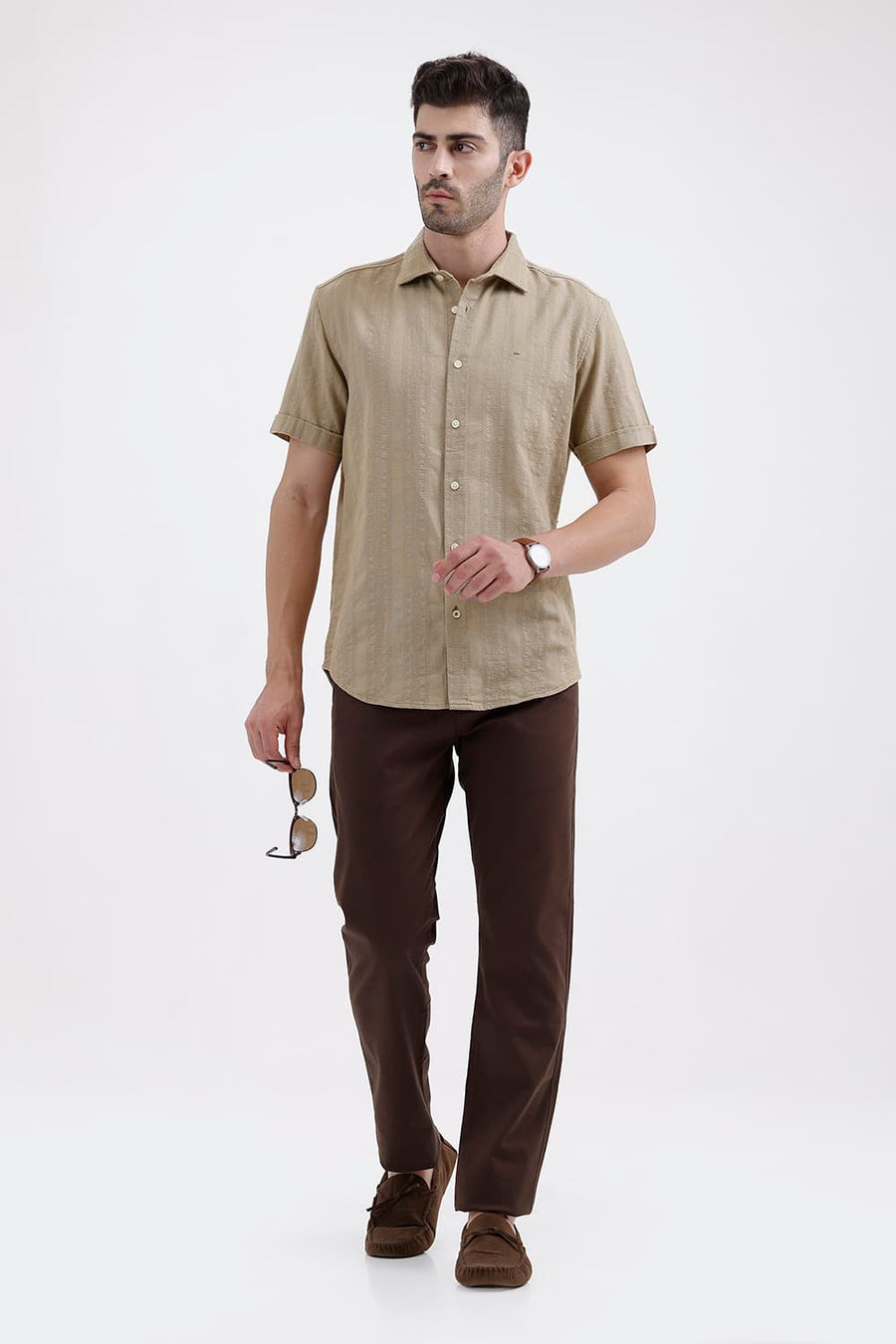 BASICS SLIM FIT TUFFET BROWN COTTON LENO DOBBY HALFSLEEVES SHIRT