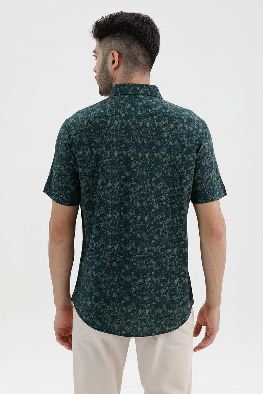 BASICS SLIM FIT GREEN GABLES COTTON VISCOSE PRINTED HALFSLEEVES SHIRT