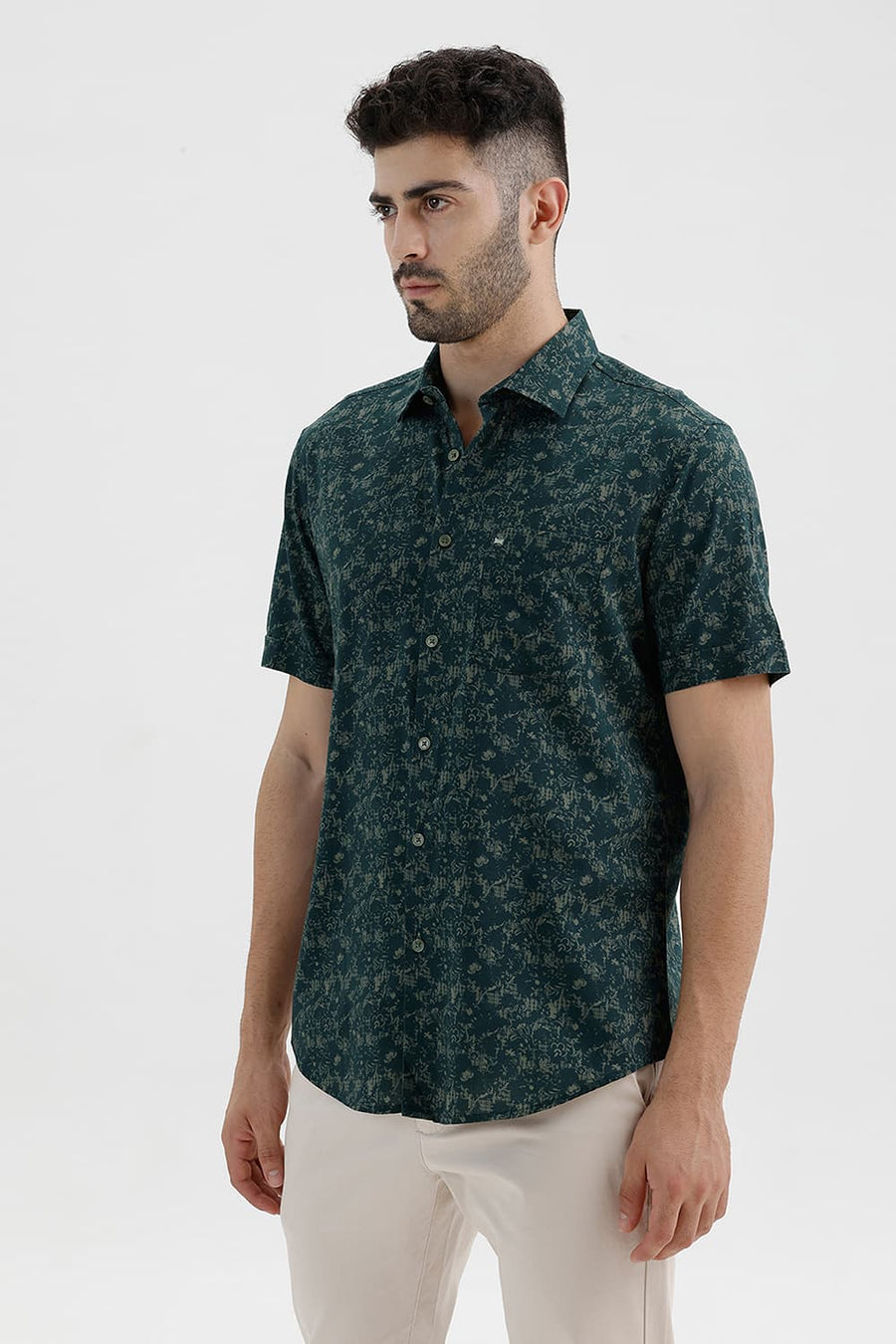 BASICS SLIM FIT GREEN GABLES COTTON VISCOSE PRINTED HALFSLEEVES SHIRT