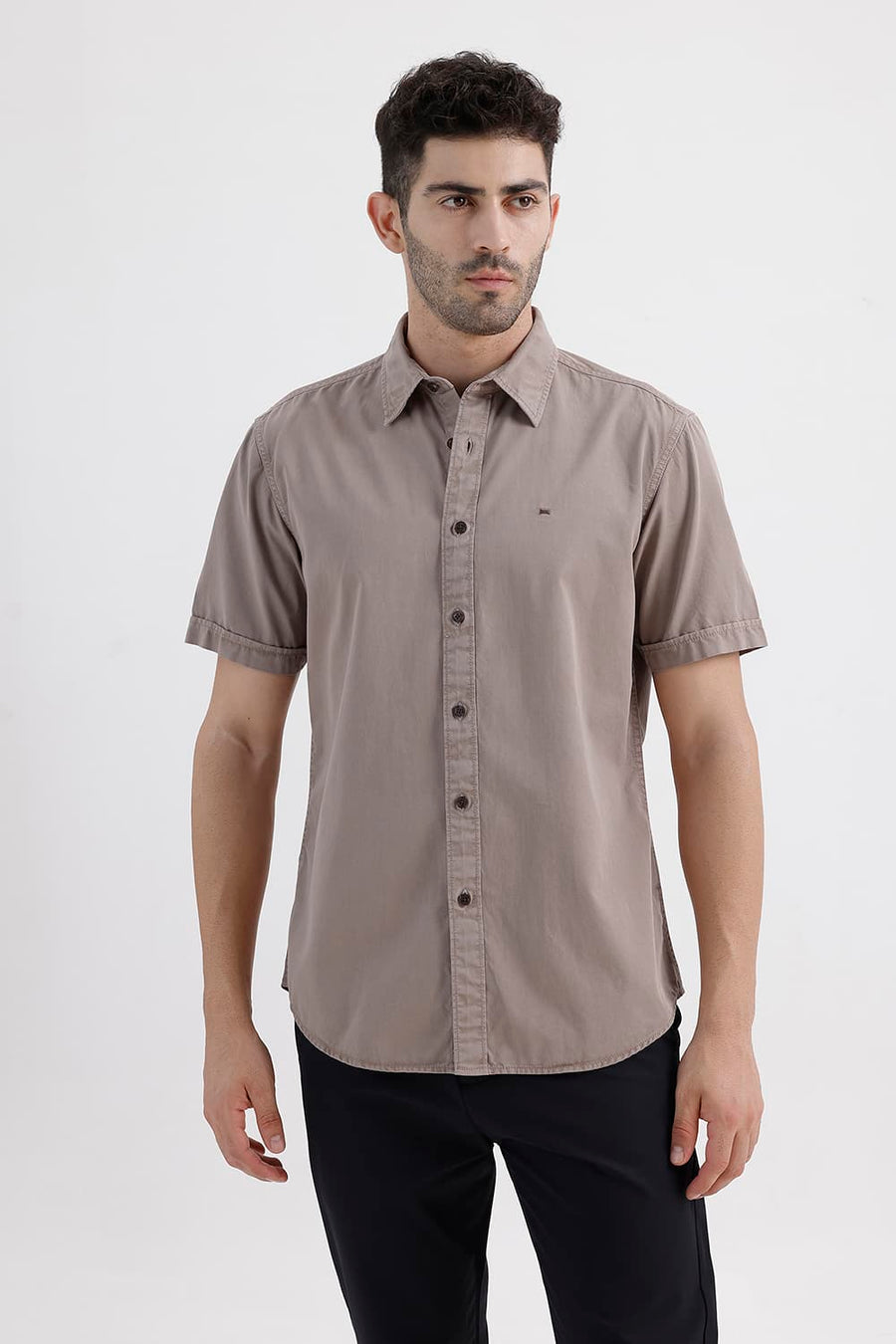 BASICS SLIM FIT MOUNTAIN BROWN COTTON TWILL HALFSLEEVES SHIRT