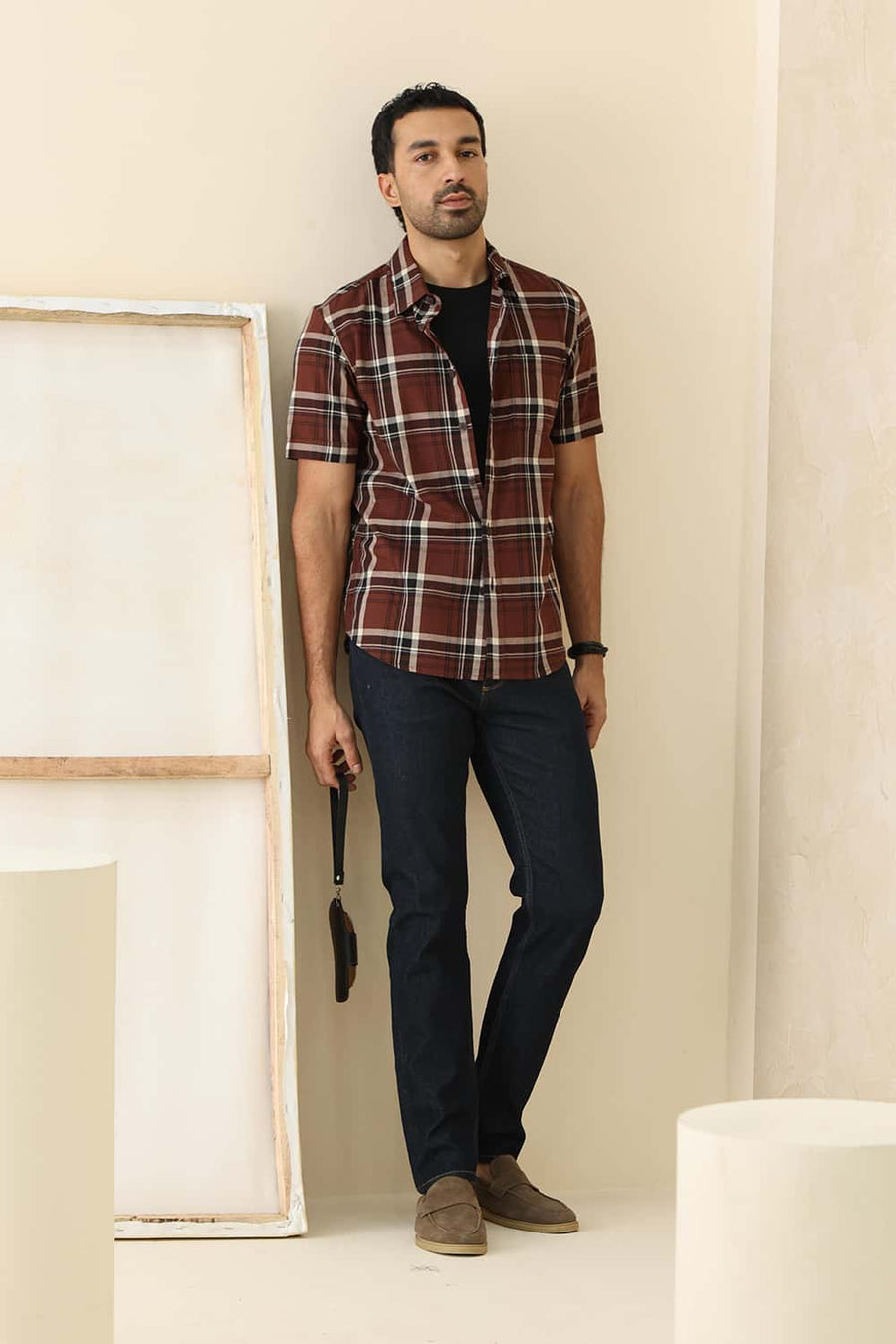 Basics Slim Fit Chocolate Lab Cotton Herring Bone Checks Halfsleeves Shirt
