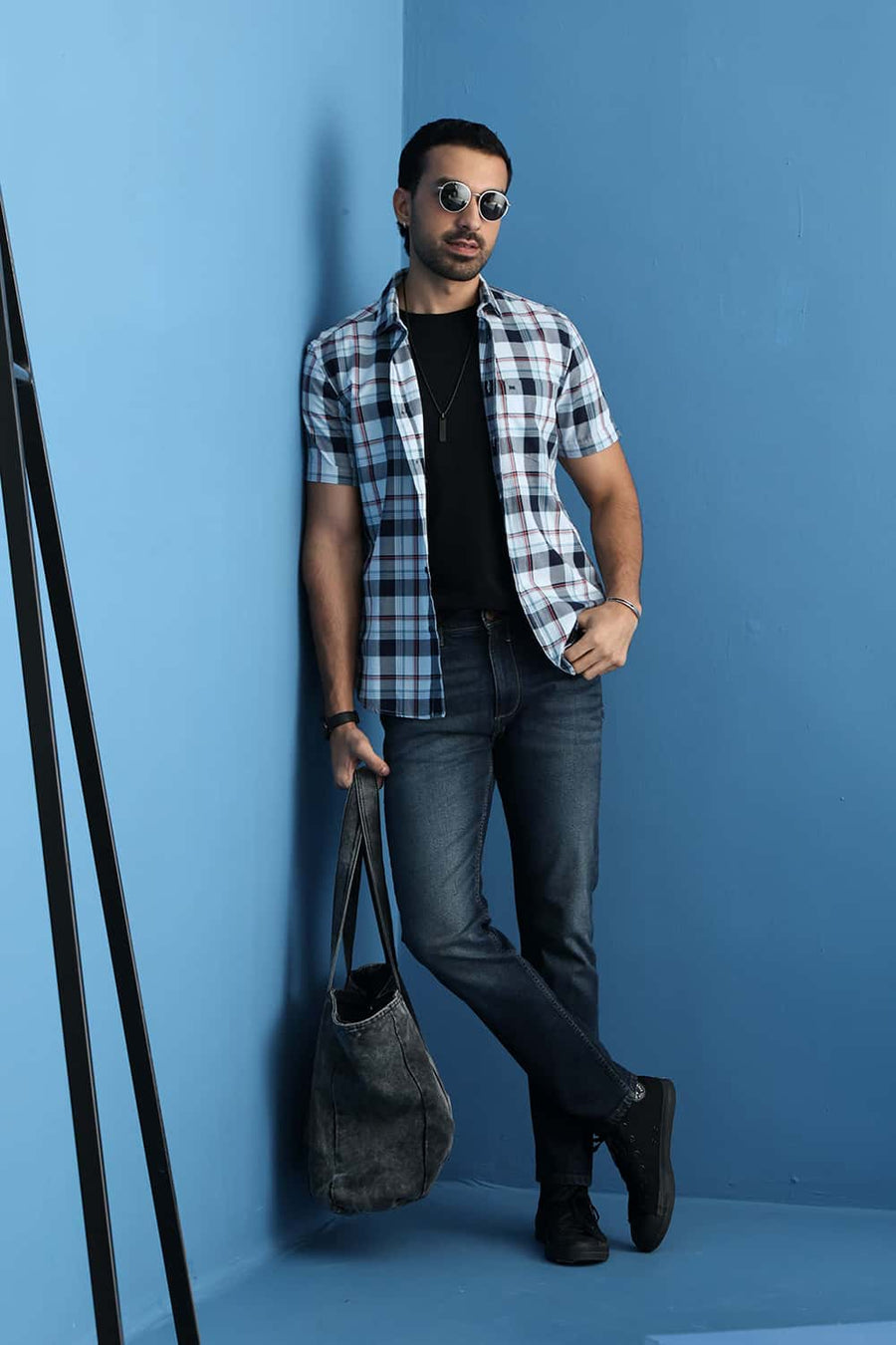 Basics Slim Fit Sky Writing Blue Cotton Twill Checks Halfsleeves Shirt