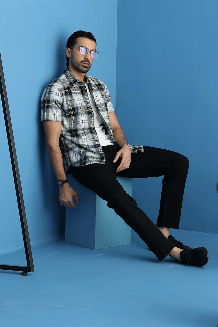 Basics Slim Fit Beige Onyx Cotton Brushed Twill Checks Halfsleeves Shirt
