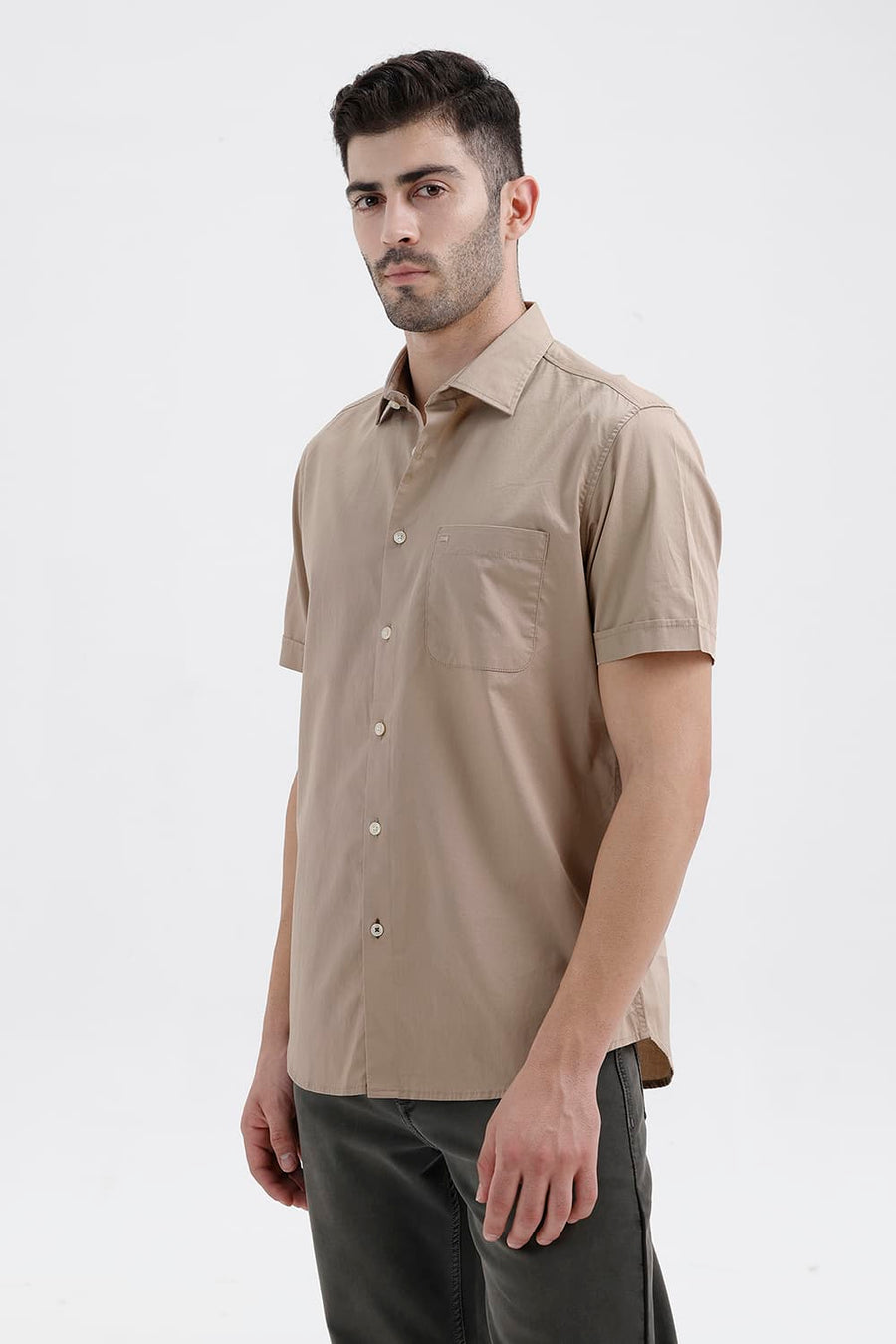BASICS SLIM FIT TAUPE BROWN COTTON TWILL HALFSLEEVES SHIRT