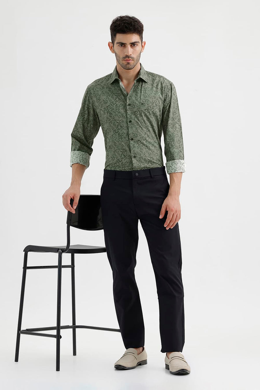 BASICS SLIM FIT SPRAY GREEN COTTON PRINTED SHIRT