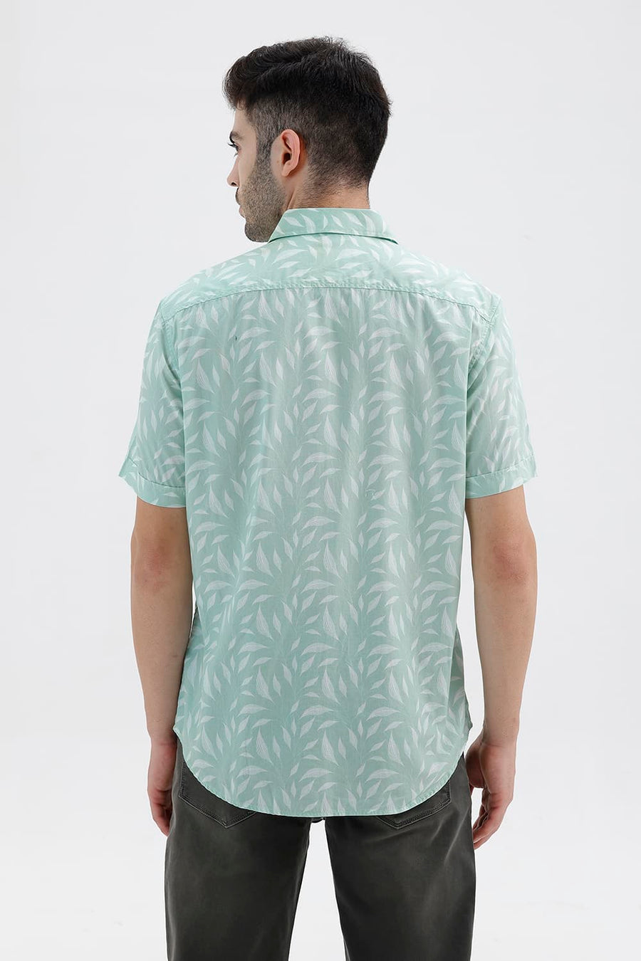 BASICS SLIM FIT GOSSAMER GREEN COTTON PRINTED HALFSLEEVES SHIRT